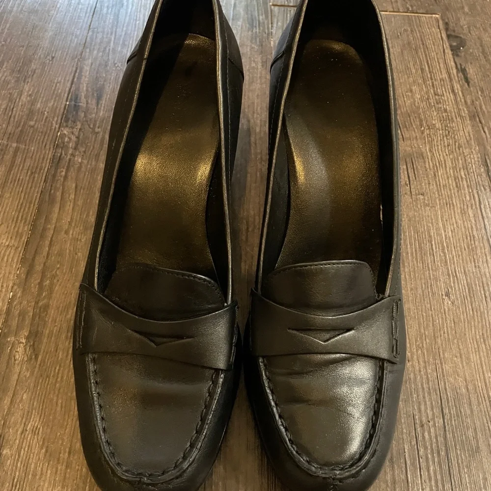 MICHAEL Michael Kors Black Leather Loafer Heels - Picture 1 of 5